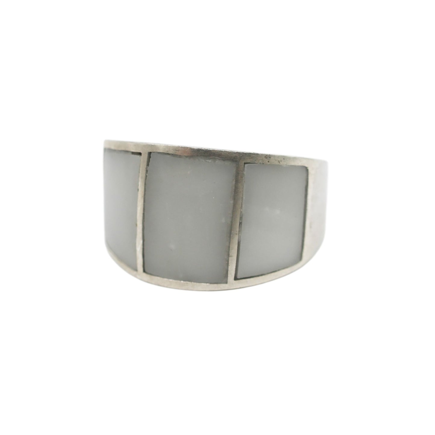 Unisex Ring with Three White Lake Stones