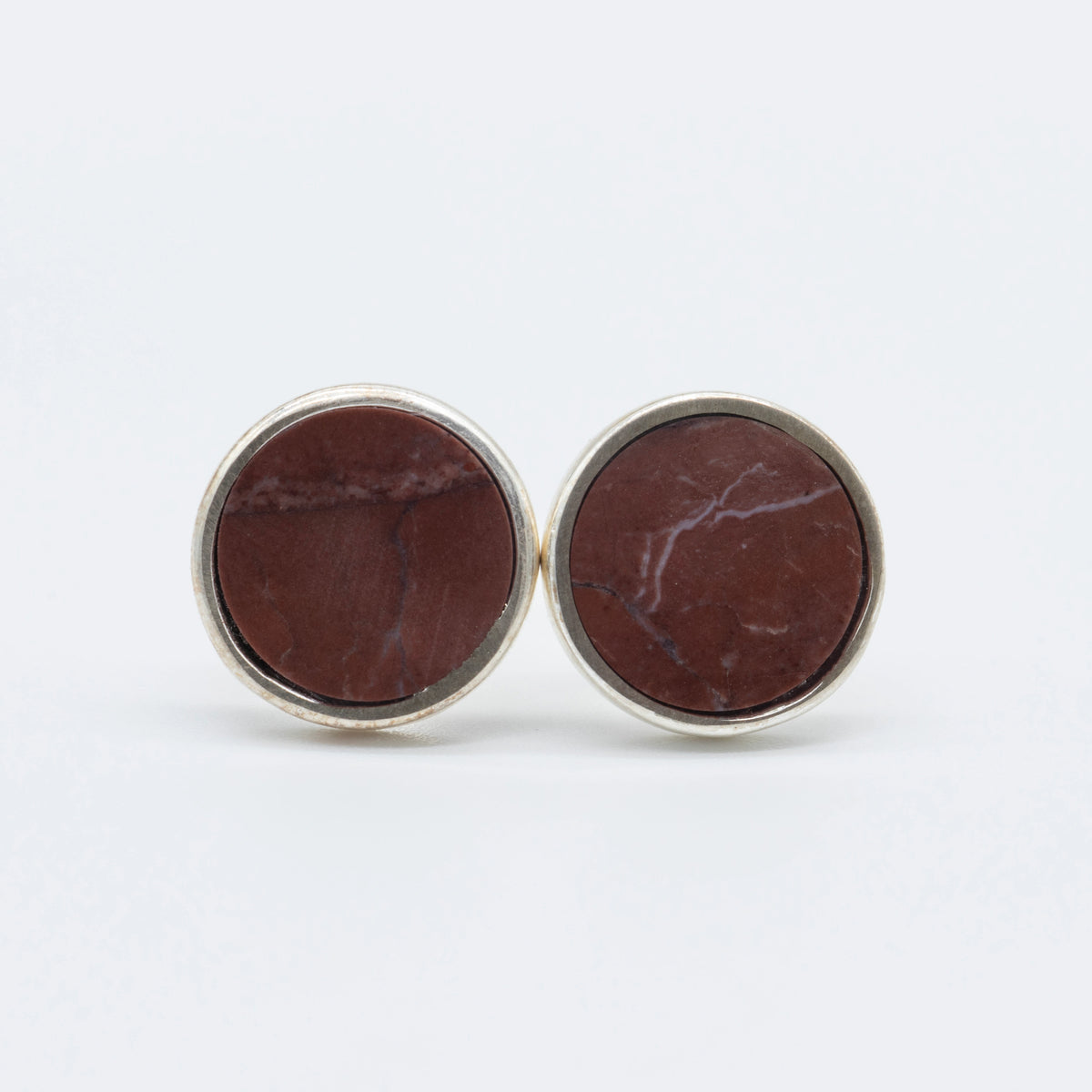 Ohrringe aus weinrotem Sassalbo Marmor 11 mm