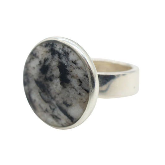 Medium Adjustable Ring Made of Palü Granite from Valposchiavo