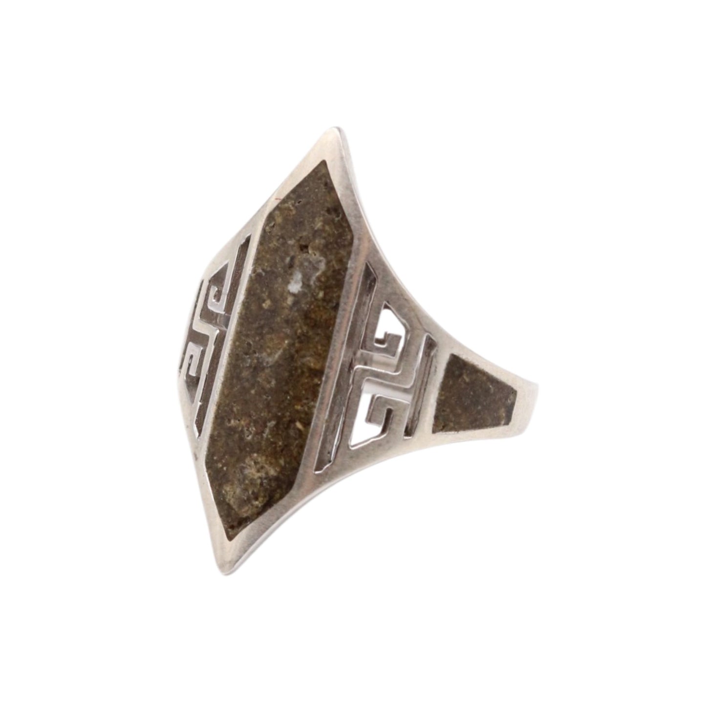 Vintage Women’s Ring in Earth-Toned Lake Stone