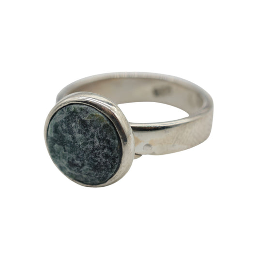 Adjustable Ring in Raw Lake Stone from Valposchiavo