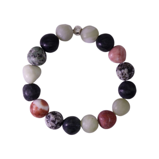 Armband mit Steinen aus der Valposchiavo