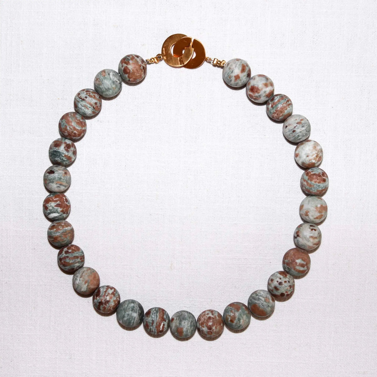 Elegant Necklace Made of Garnet-Diopside