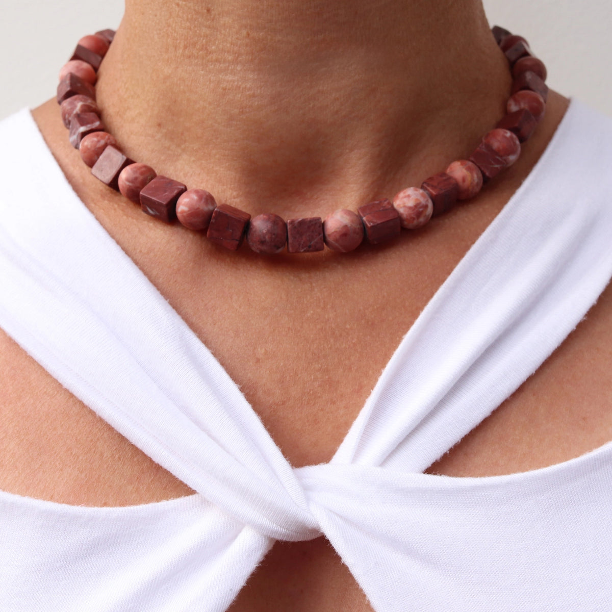Necklace with Spheres and Cubes in Sassalbo Marble