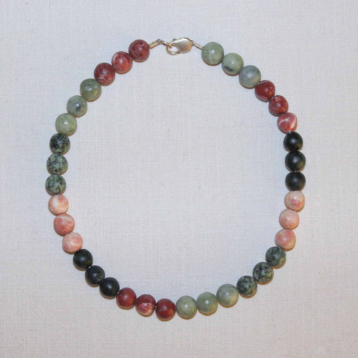 Necklace with Mixed Stones from Valposchiavo