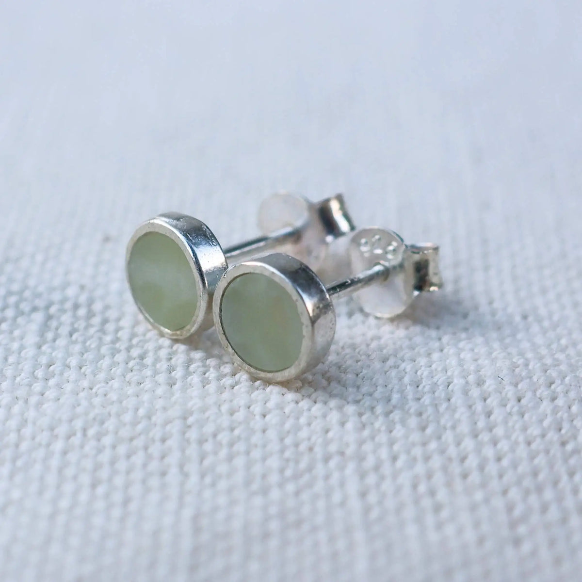 Earrings in Nephrite Jade from Valposchiavo