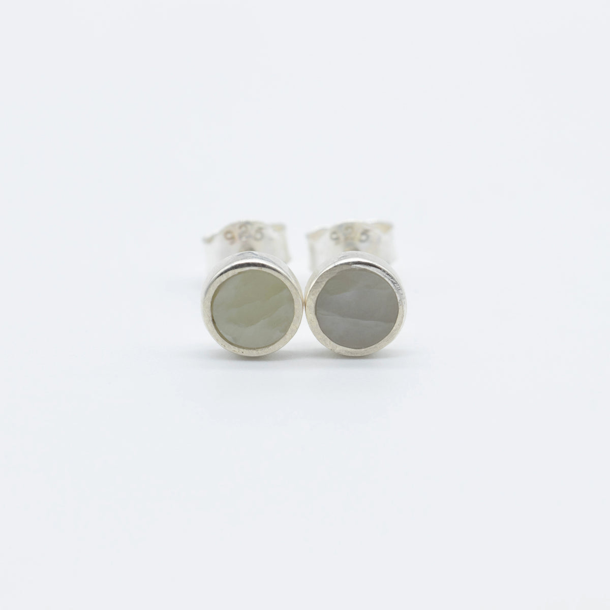 Earrings in Nephrite Jade from Valposchiavo, 5 mm