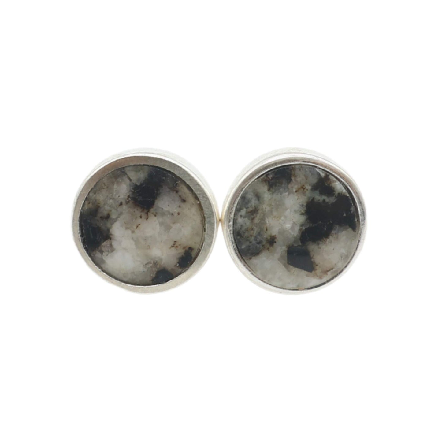 Earrings in Dark Palü Granite from Valposchiavo