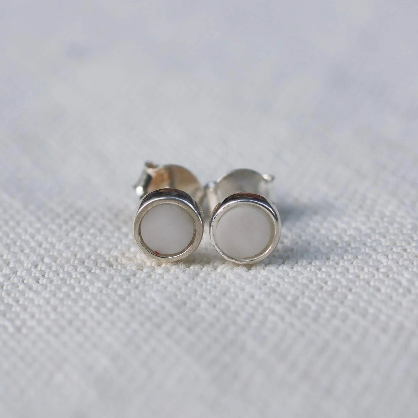 Ohrringe aus weissem Sassalbo Marmor aus der Valposchiavo