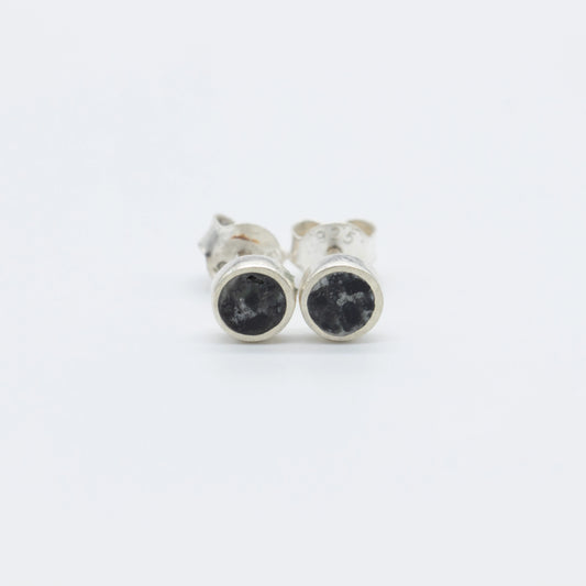 Earrings in Speckled Lake Stone from Valposchiavo 4 mm