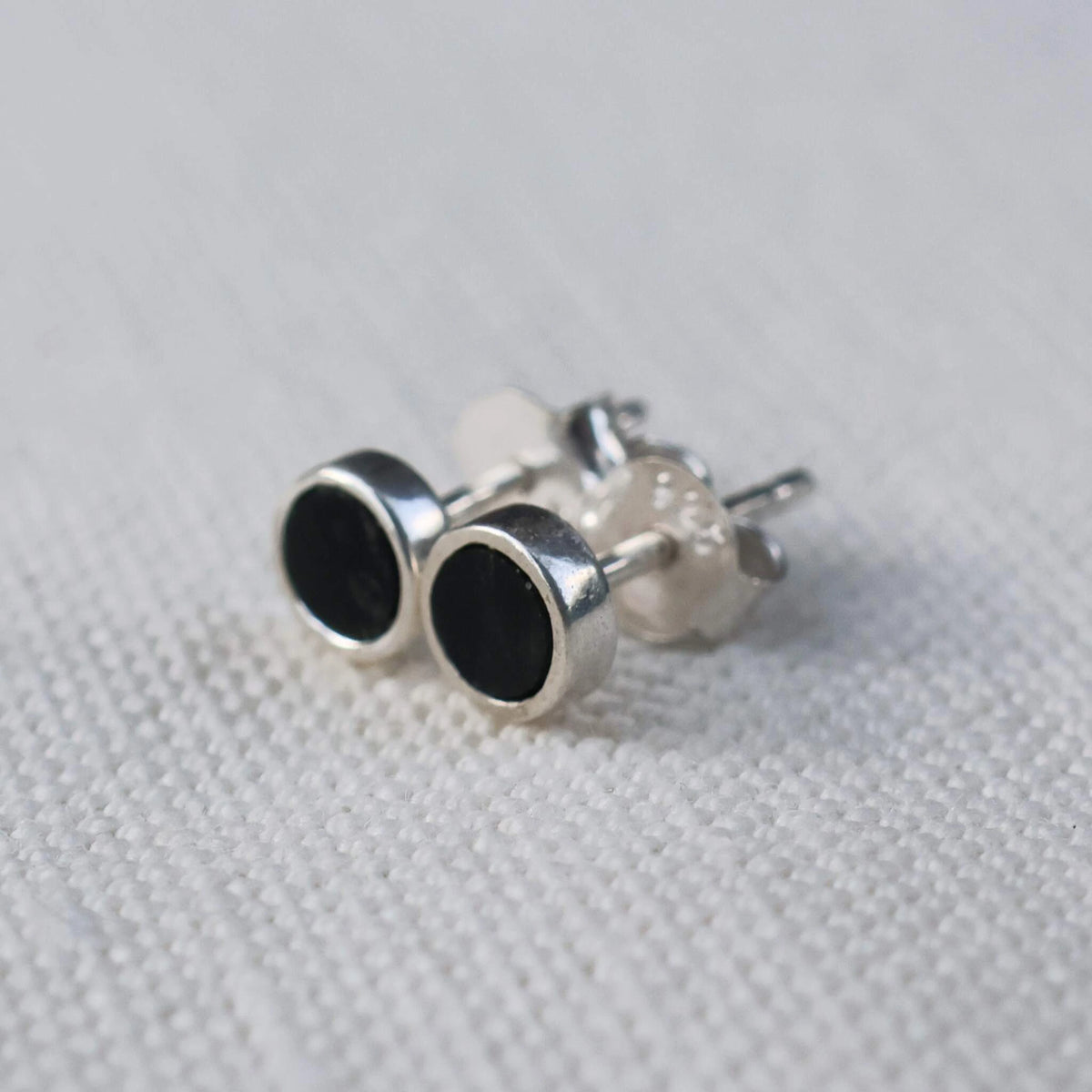 Earrings in Black Serpentine from Valposchiavo