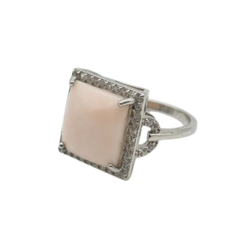 Damenring aus hellrosa Sassalbo Marmor